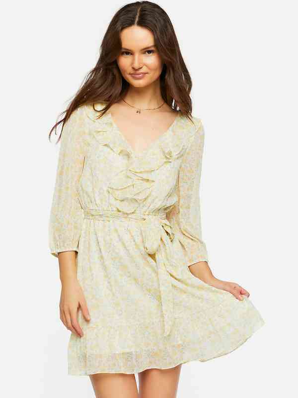 chanel dress for women Chanel 24C white tweed dress with long sleeves size 34
