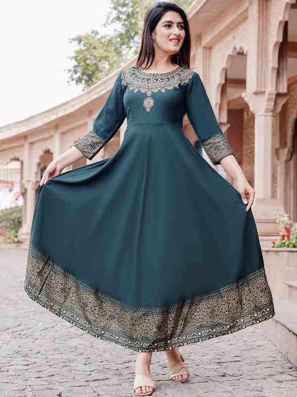 Indian Dresses - Buy Indian Outfits & Clothes Online in India | Myntra