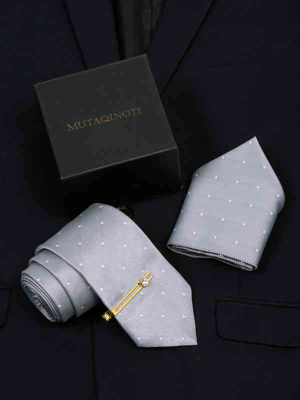 lino perros tie and cufflinks