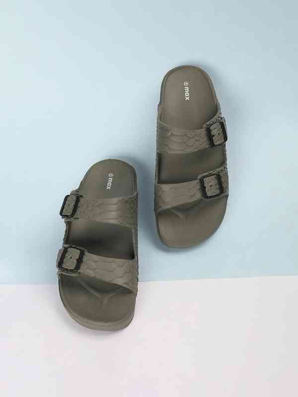 max chappals online