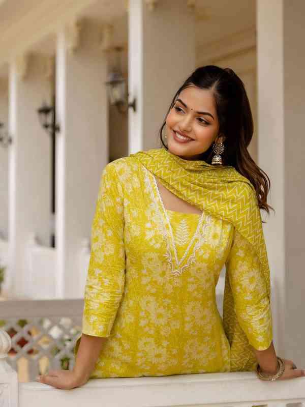 Designer Punjabi Suits - Buy Designer Punjabi Suits Online in India | Myntra Designer Punjabi Suits - Buy Designer Punjabi Suits Online in India | Myntra