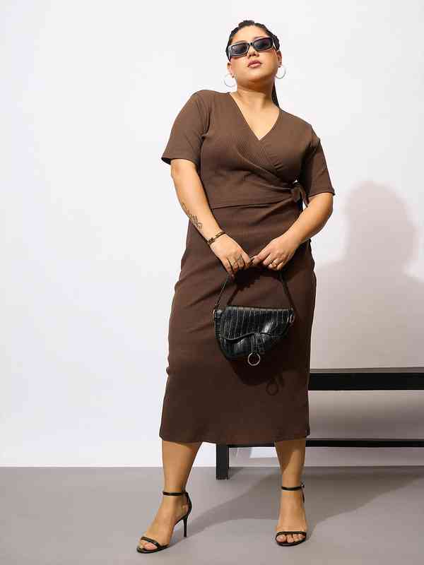 Buy Trendy Women's Plus Size Dresses Online in India - Myntra