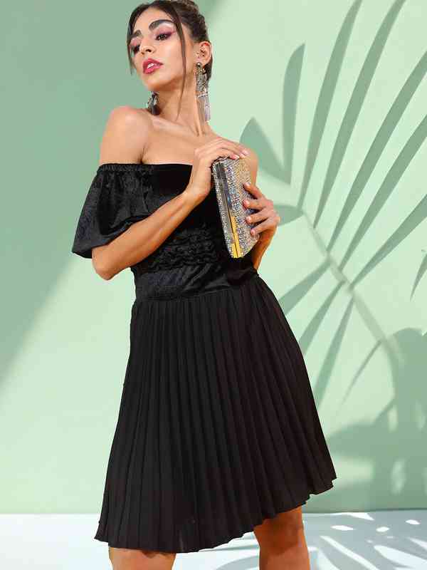 tulle off shoulder mini dress Charming A-line Off Shoulder Lace Homecoming Dress, Short Party Dresses,  MH554
