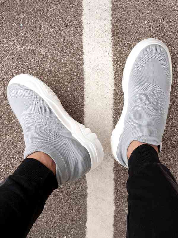 Sports Shoes Formal - Buy Sports Shoes Formal online in India