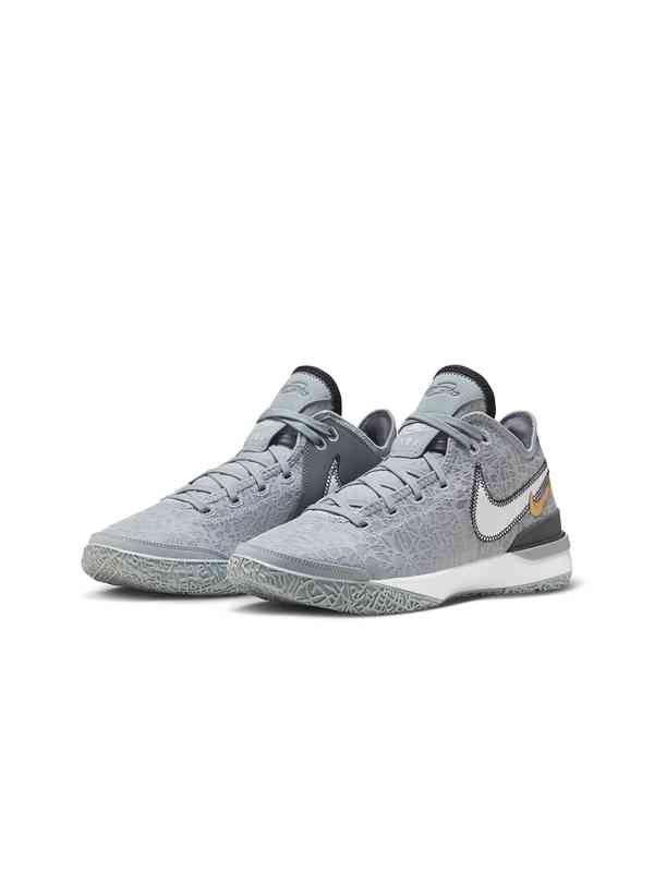 nike grey basketball shoes