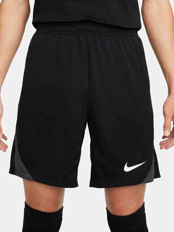 myntra nike shorts