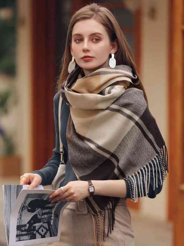 CTHY PE WRINKLES TAFFETA PADDED MUFFLER Best way to get wrinkles