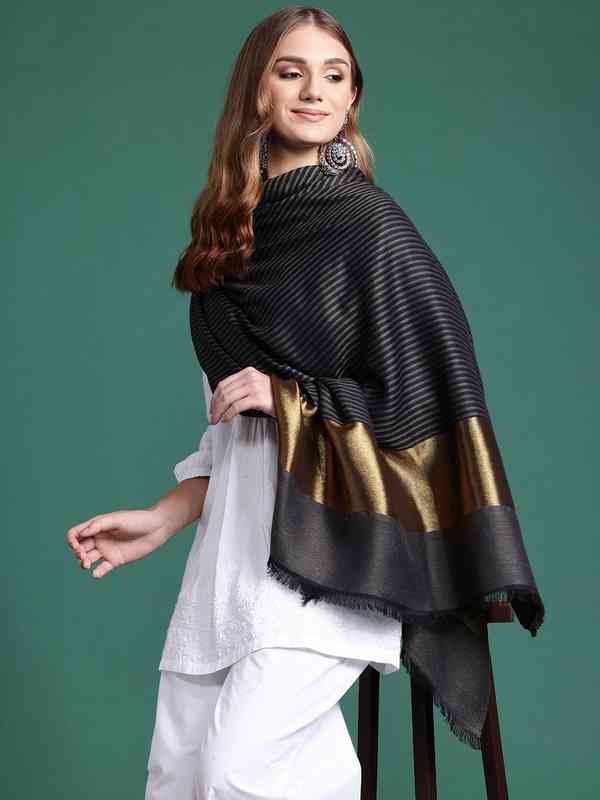 how to wear jeans with ankle booties