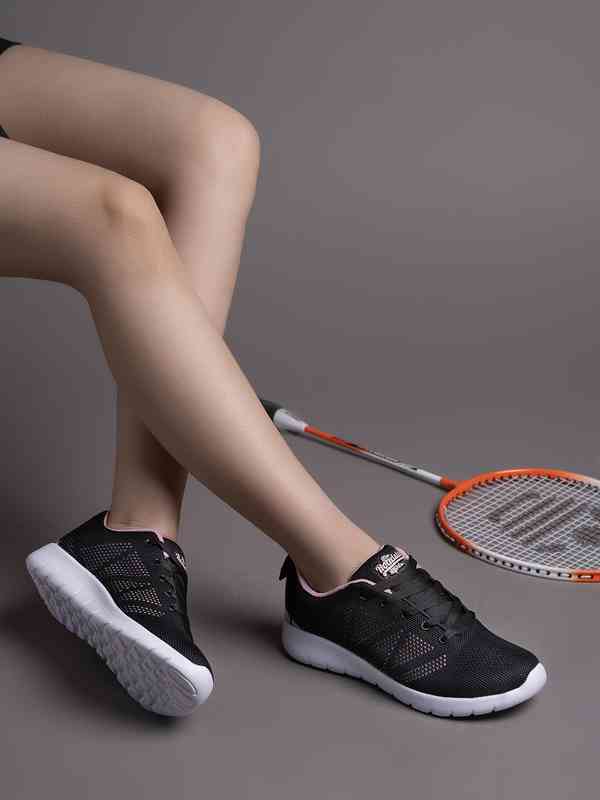 best basketball shoes under 1000