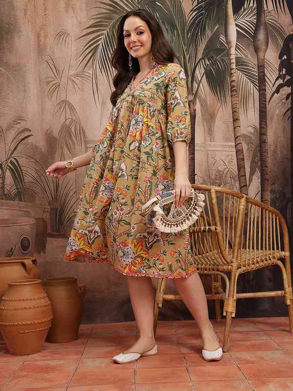 formal beige dresses ZAPAKA Woman Beige Mother Of Bride Dress A Line Flutter Sleeves Evening Dress With Lace Appliques, Beige / US26W main image 1