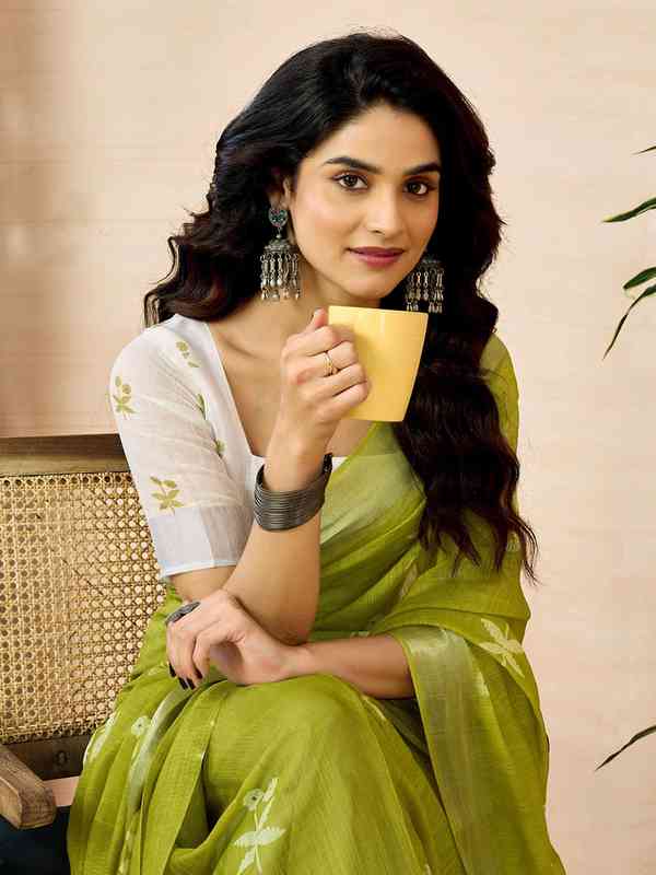 Green Saree - Buy Trendy Green Saree Online in India | Myntra