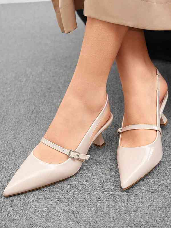 Nude Pumps - Buy Nude Pumps online in India