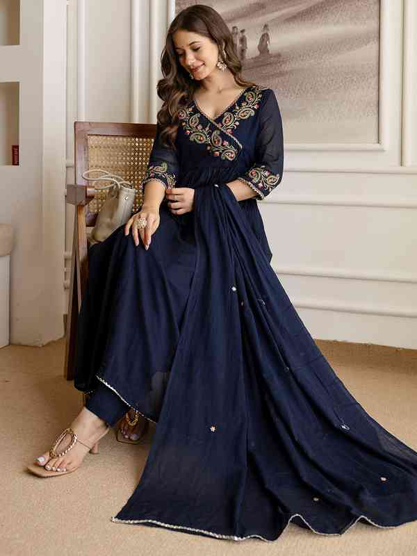 Anarkali Suits With Dupatta - Buy Anarkali Suits With Dupatta online in India Anarkali Suits With Dupatta - Buy Anarkali Suits With Dupatta online in India