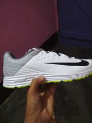 Buy NIKE Men White POTENTIAL 3 Cricket Shoes - Sports Shoes for Men 6677055  | Myntra