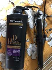 tresemme shampoo with free hair straightener and curler