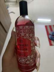 Body shop japanese cherry blossom strawberry kiss mist sales