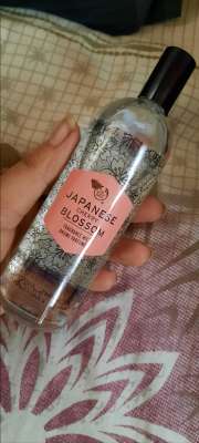Japanese blossom store perfume body shop