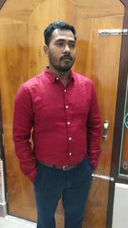 Buy Levis Men Maroon Linen Slim Fit 