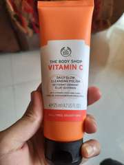 vitamin c cleansing polish body shop