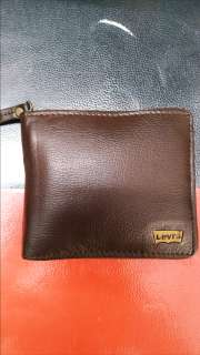 Levis wallets myntra new arrivals