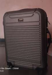 Esbeda grey hotsell cabin trolley bag
