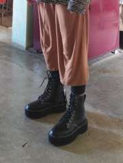 H and m outlet platform boots