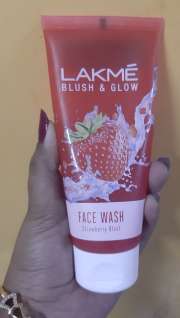 Lakme face wash sale