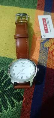 Titan 1585sl07c clearance watch
