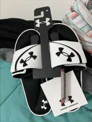 Under armour men's hotsell ignite vi stores