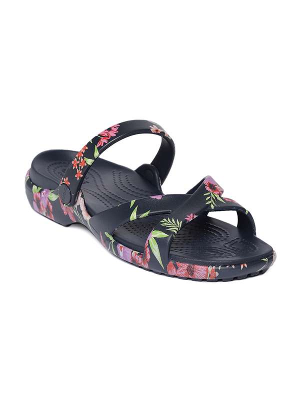 crocs women myntra