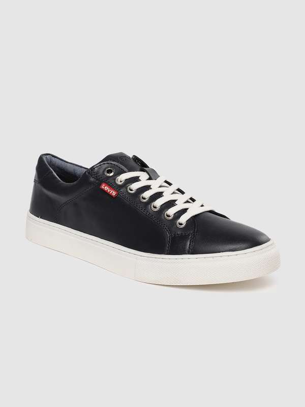 levis shose
