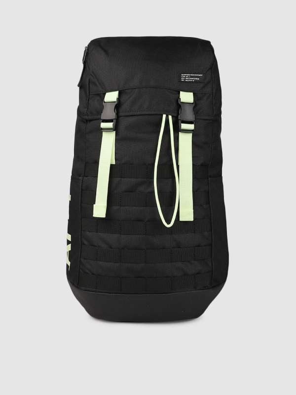 nike backpacks myntra