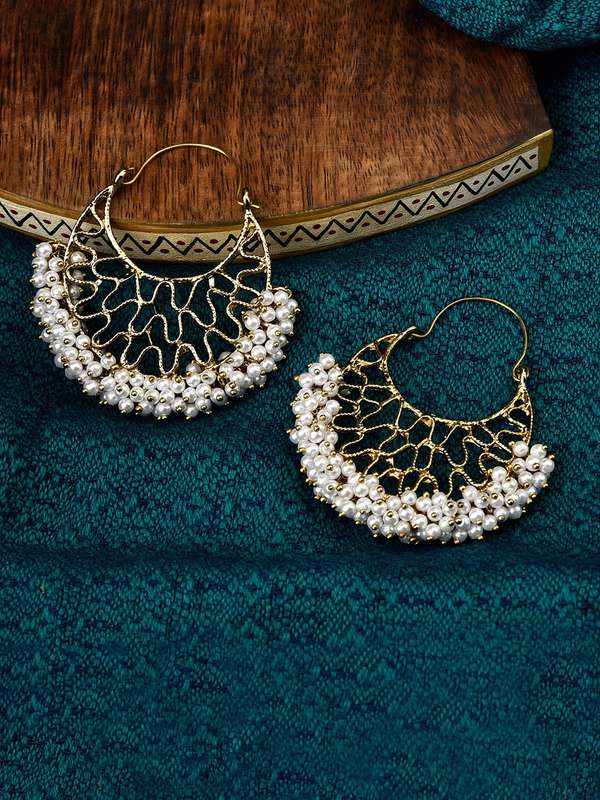 Aggregate more than 68 earrings under 200 rs esthdonghoadian