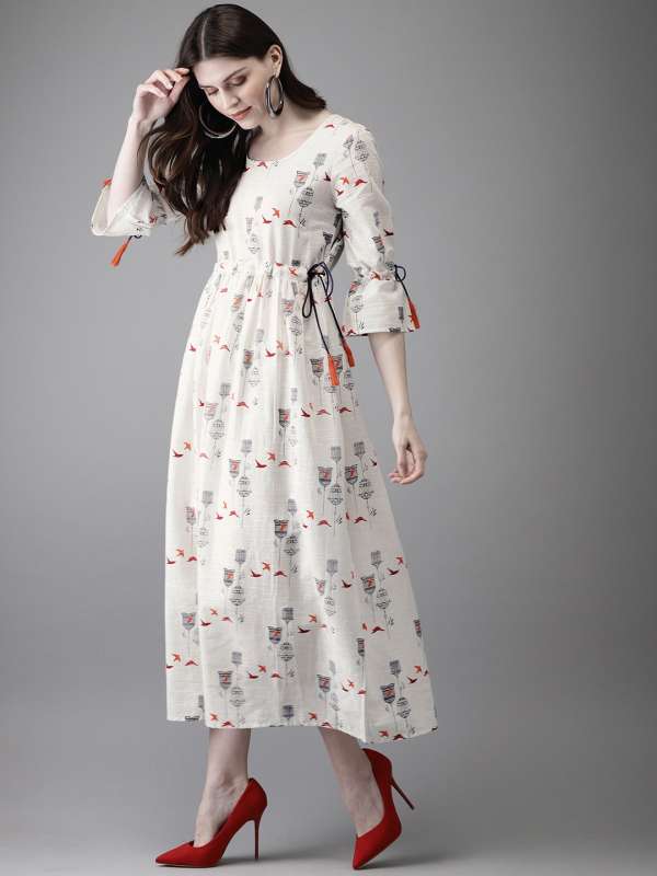 white kurti myntra
