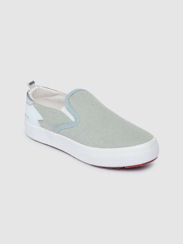 gas shoes myntra