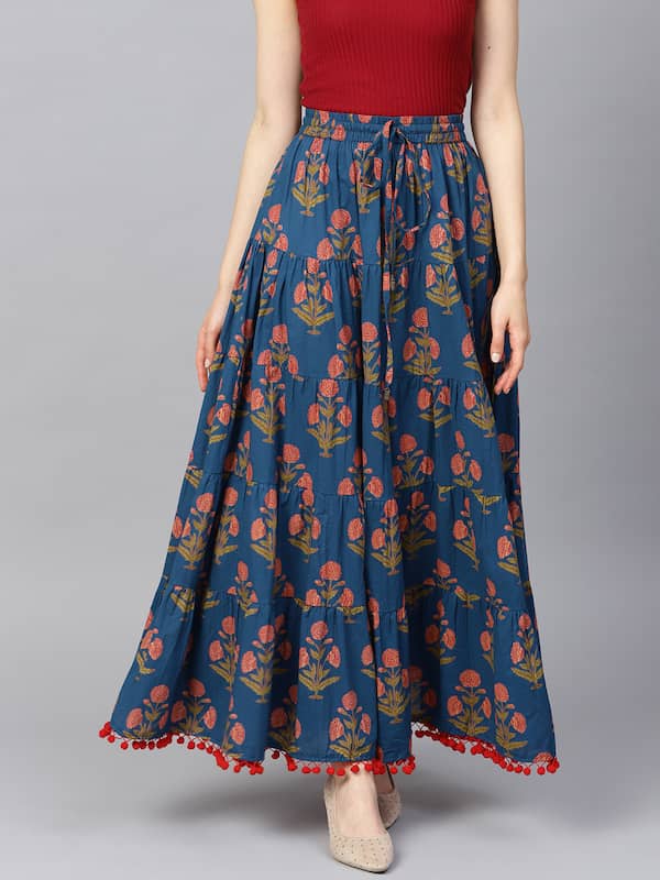 4 Trending Long Skirt Outfits For Women  Learn To Style Long Skirts With  Tops  Bewakoof Blog