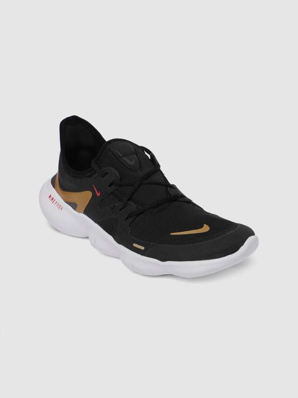 nike running shoes myntra