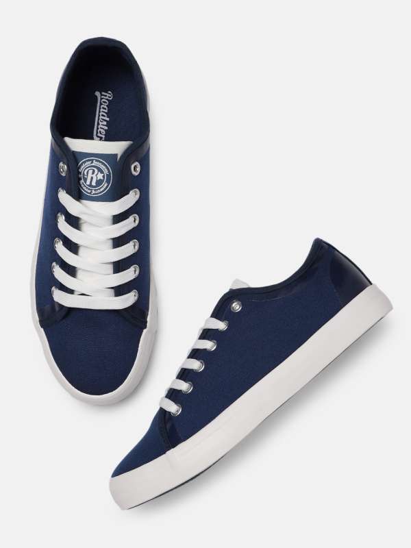 myntra sneakers mens