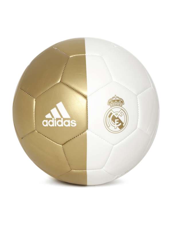 myntra nike footballs