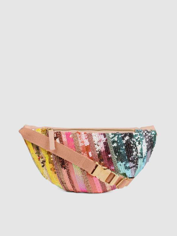 Roseberries sling bag store
