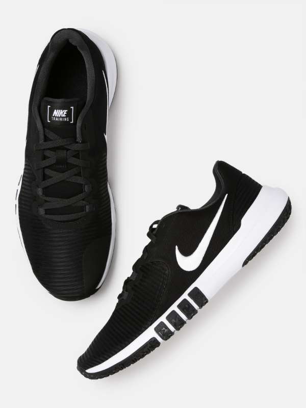 nike sports shoes myntra