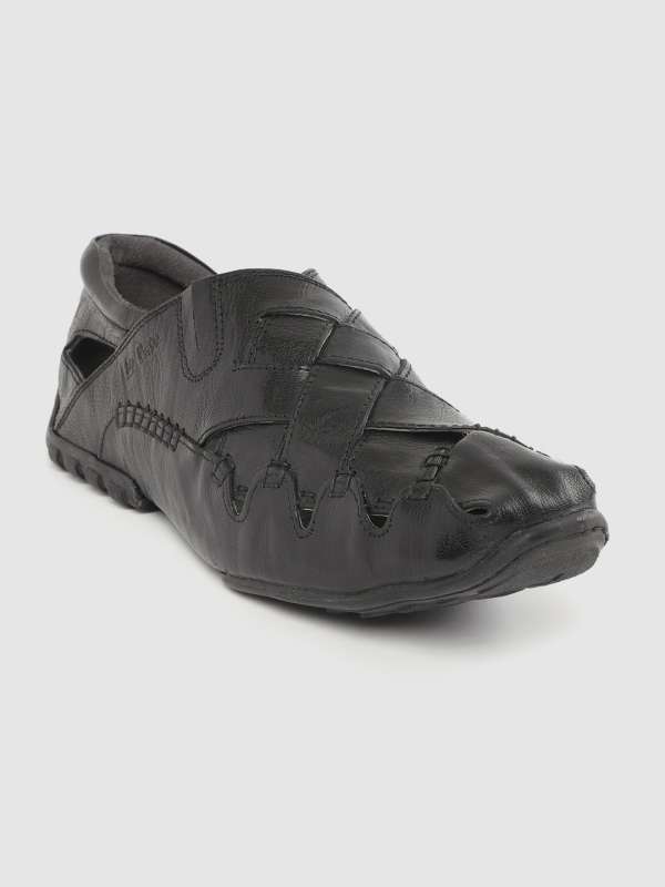 lee cooper sandals myntra