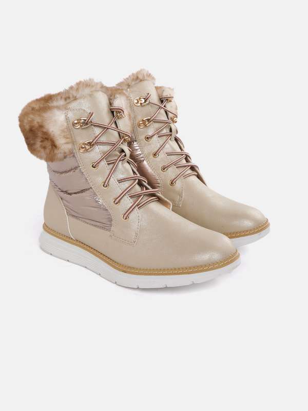 myntra boots