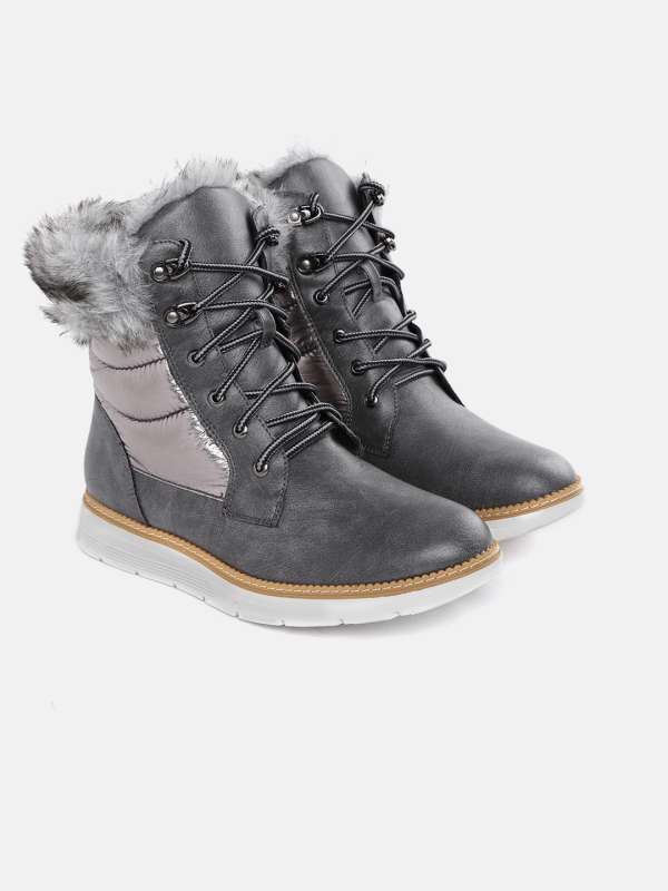 myntra boots