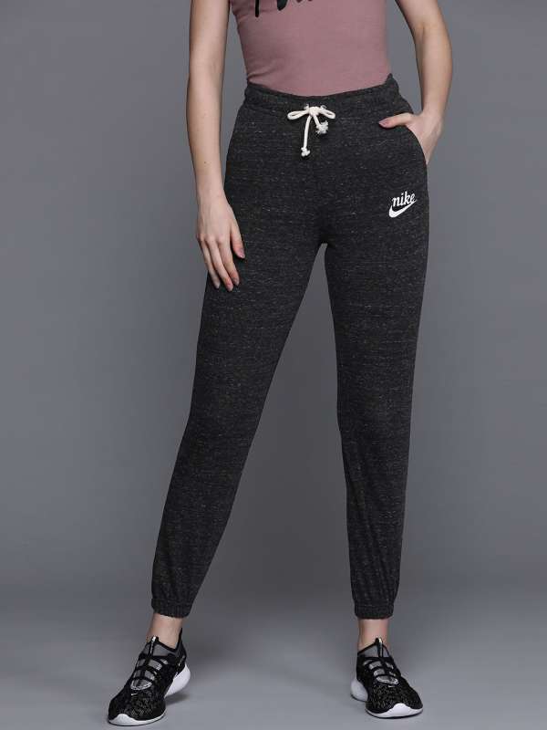 nike track pants myntra