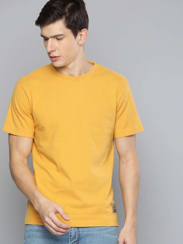 Levis mustard t shirt clearance