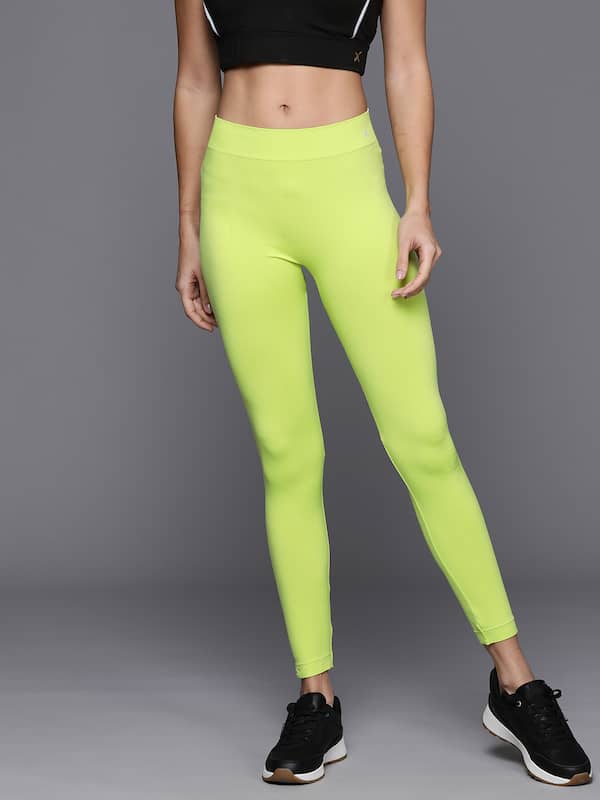 VOXATI Women Fluorescent Green Solid Sports Bra & Tights Gym Yoga Training  Set