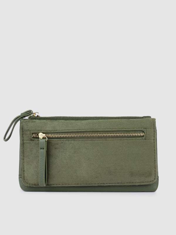 accessorize wallets