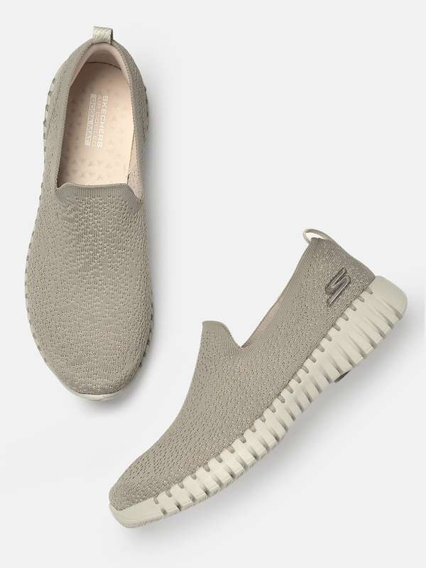 skechers shoes myntra