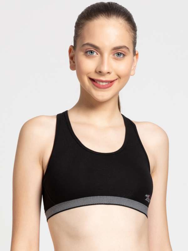 myntra sports bra